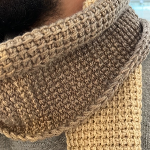 🛍️NEW Unisex Hand Crochet Scarf - Picture 3 of 7